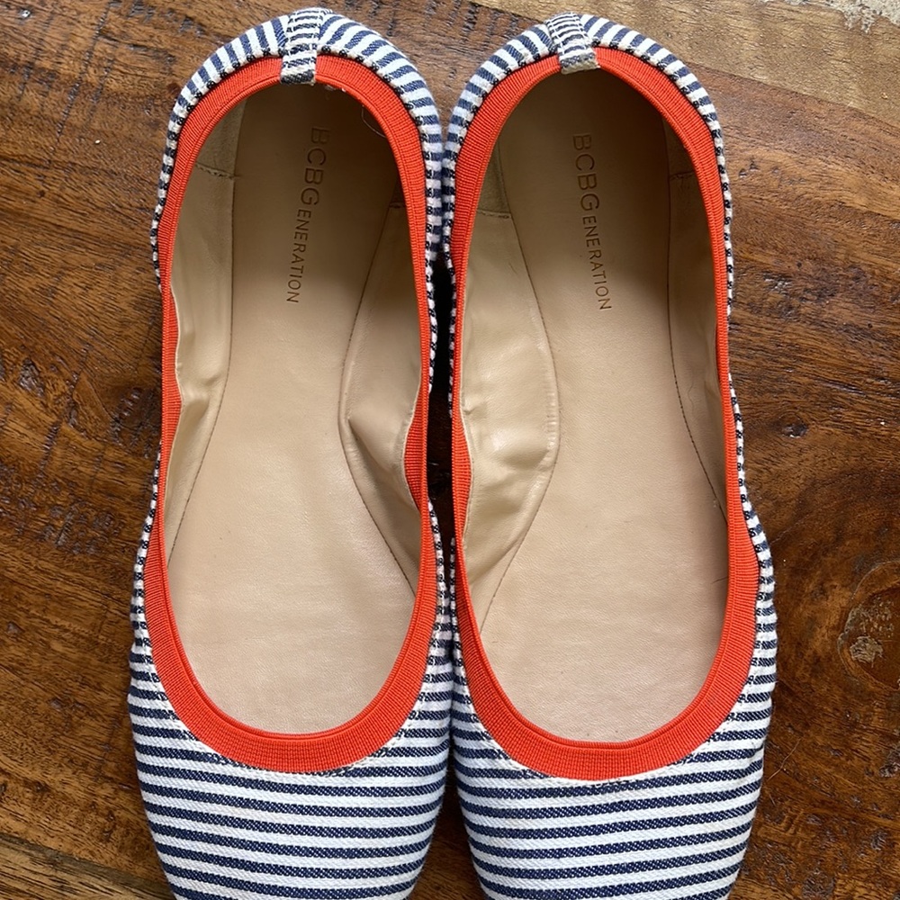Super Cute Striped Bcbgeneration Flats Size 9 - image 6